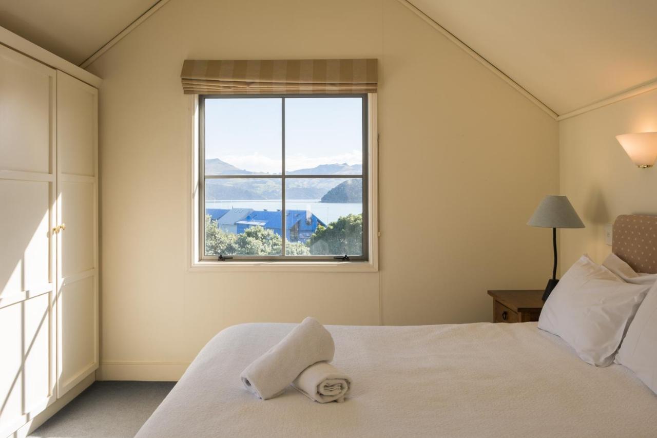 Bruce Waterfront Apartments Akaroa Exterior photo
