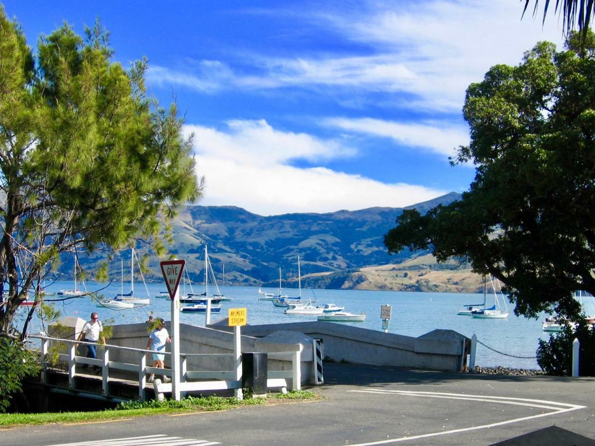 Bruce Waterfront Apartments Akaroa Exterior photo
